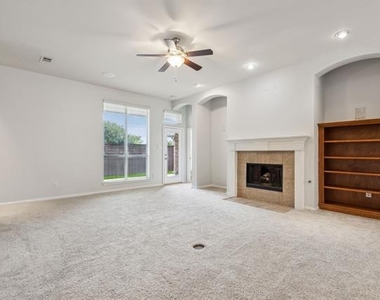 8447 Firewheel Lane - Photo Thumbnail 10