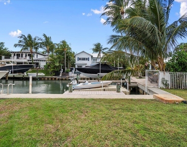 72 Waterway Road - Photo Thumbnail 33