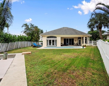 72 Waterway Road - Photo Thumbnail 32