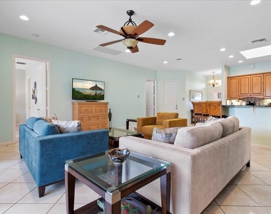 72 Waterway Road - Photo Thumbnail 11