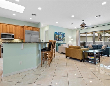 72 Waterway Road - Photo Thumbnail 12