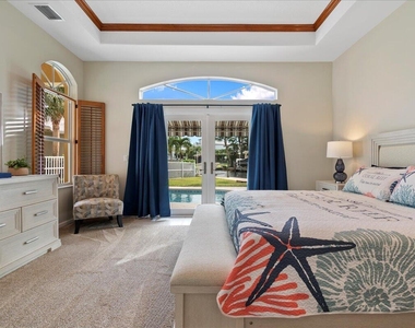 72 Waterway Road - Photo Thumbnail 17