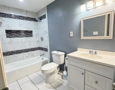 4300 Campion Lane - Photo Thumbnail 9