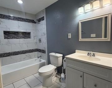 4300 Campion Lane - Photo Thumbnail 6