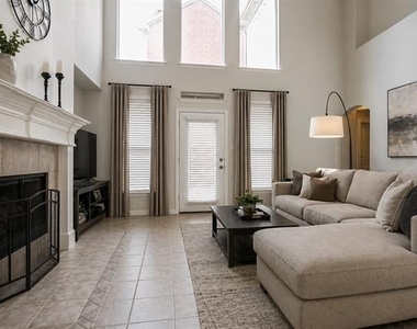 4624 Duval Drive - Photo Thumbnail 5