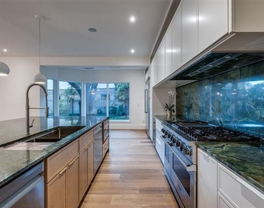 12002 Timberlake Court - Photo Thumbnail 6