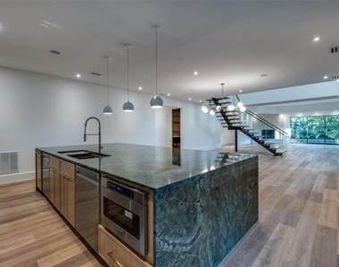 12002 Timberlake Court - Photo Thumbnail 5