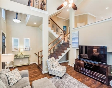 5709 Lunsford Road - Photo Thumbnail 7
