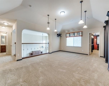 7778 Amberdale Lane - Photo Thumbnail 13