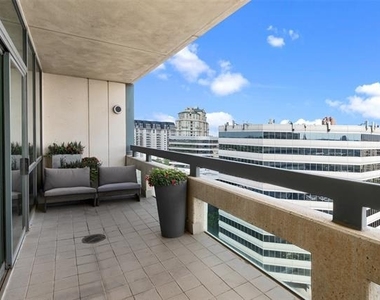 3111 Welborn Street - Photo Thumbnail 17