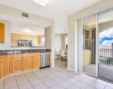 11021 Legacy Lane - Photo Thumbnail 4