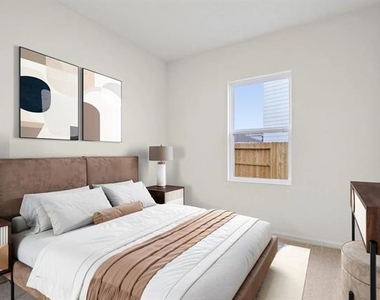 2117 Prairie Lane - Photo Thumbnail 13