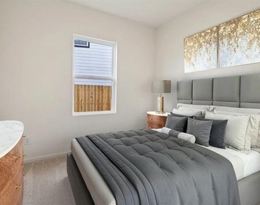 2117 Prairie Lane - Photo Thumbnail 12