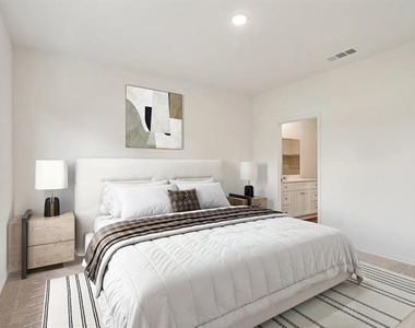 2117 Prairie Lane - Photo Thumbnail 3