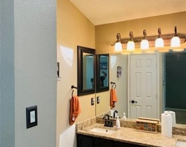 1848 Sonnet Drive - Photo Thumbnail 16