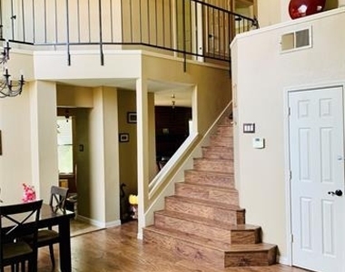 1848 Sonnet Drive - Photo Thumbnail 5
