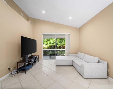 5021 S La Sedona Circle - Photo Thumbnail 8