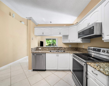 5021 S La Sedona Circle - Photo Thumbnail 9