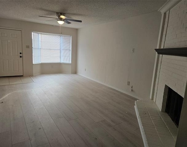 1617 Meridian Way - Photo Thumbnail 2
