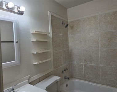 1617 Meridian Way - Photo Thumbnail 10