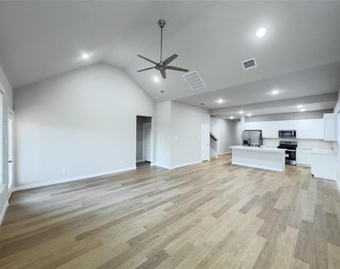 566 Silver Springs Lane - Photo Thumbnail 16