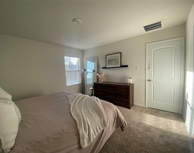 408 Westpark Drive - Photo Thumbnail 3