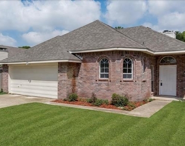 109 Brockway Drive - Photo Thumbnail 1