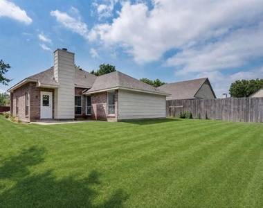 109 Brockway Drive - Photo Thumbnail 18