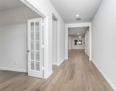 1820 Briar Rose Drive - Photo Thumbnail 2