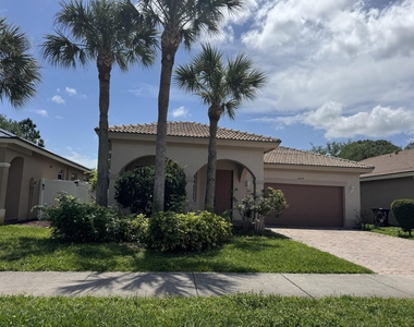 1804 Sw Jamesport Drive - Photo Thumbnail 1