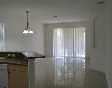 1804 Sw Jamesport Drive - Photo Thumbnail 16