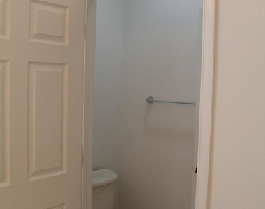1804 Sw Jamesport Drive - Photo Thumbnail 26