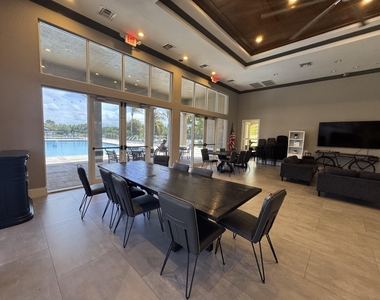 1804 Sw Jamesport Drive - Photo Thumbnail 40