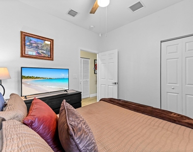 3043 Grandiflora Drive - Photo Thumbnail 23