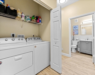3043 Grandiflora Drive - Photo Thumbnail 25
