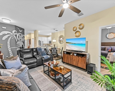 3043 Grandiflora Drive - Photo Thumbnail 7