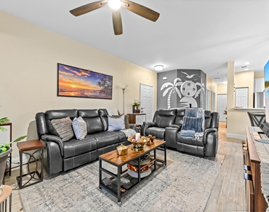 3043 Grandiflora Drive - Photo Thumbnail 8