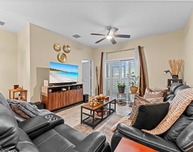 3043 Grandiflora Drive - Photo Thumbnail 5