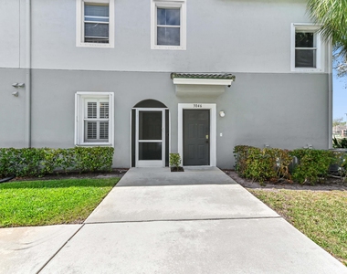3043 Grandiflora Drive - Photo Thumbnail 2