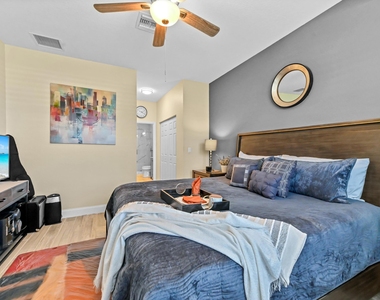 3043 Grandiflora Drive - Photo Thumbnail 12