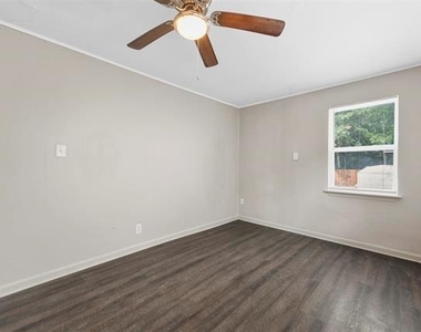 2717 Townsend Drive - Photo Thumbnail 31