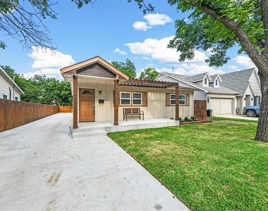 2717 Townsend Drive - Photo Thumbnail 2