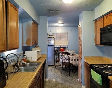 3320 Green Ridge Street - Photo Thumbnail 3