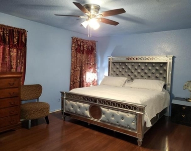 3320 Green Ridge Street - Photo Thumbnail 6