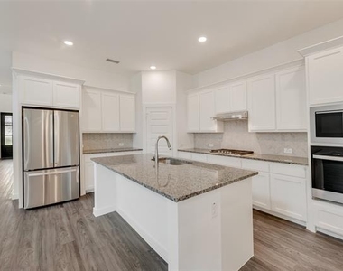 15543 Fringe Tree Road - Photo Thumbnail 3