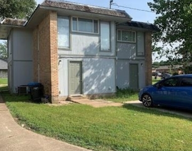6240 Wheaton Drive - Photo Thumbnail 8