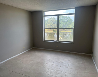 3740 Inverrary Drive - Photo Thumbnail 12