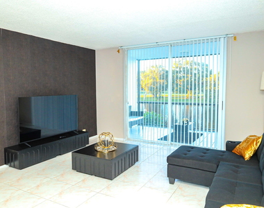 3740 Inverrary Drive - Photo Thumbnail 4