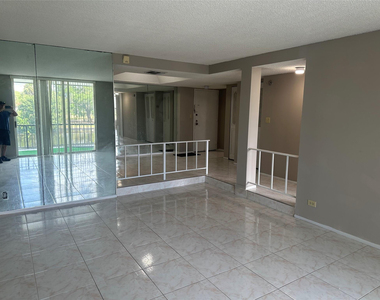 3740 Inverrary Drive - Photo Thumbnail 9