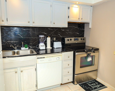 3740 Inverrary Drive - Photo Thumbnail 6